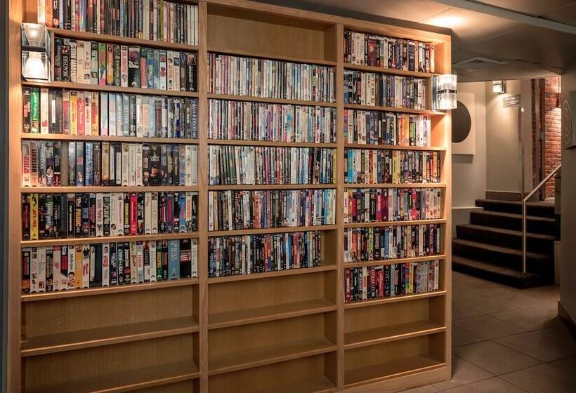 ホテル Charlesmark