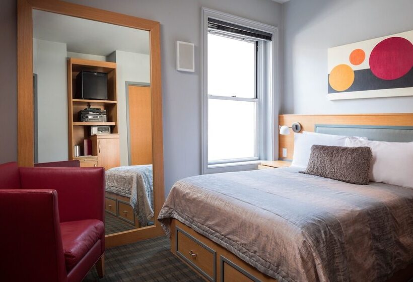 ホテル Charlesmark