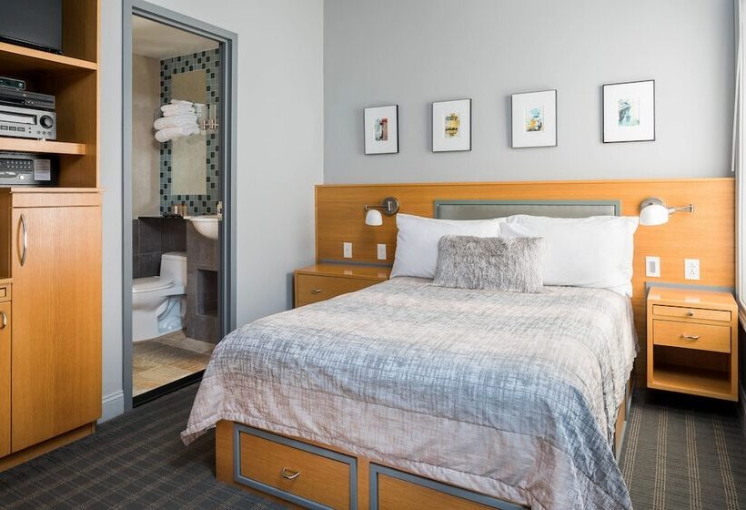 ホテル Charlesmark