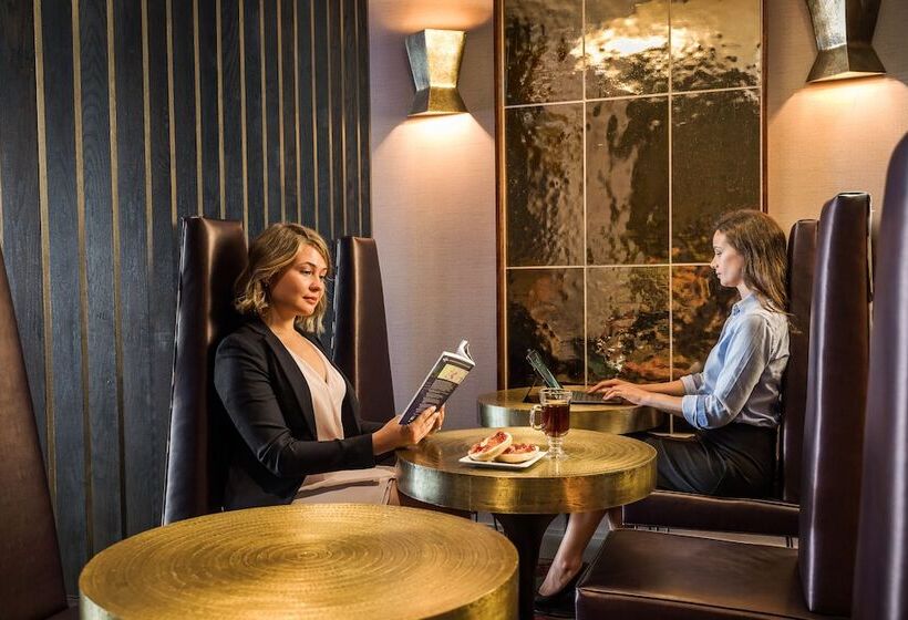 ホテル Charlesmark