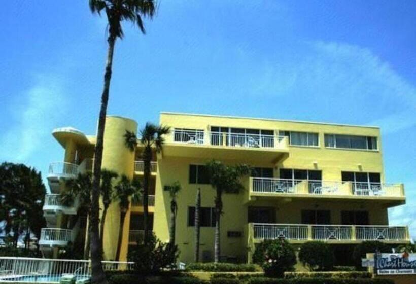 בית מלון כפרי Chart House Suites And Marina