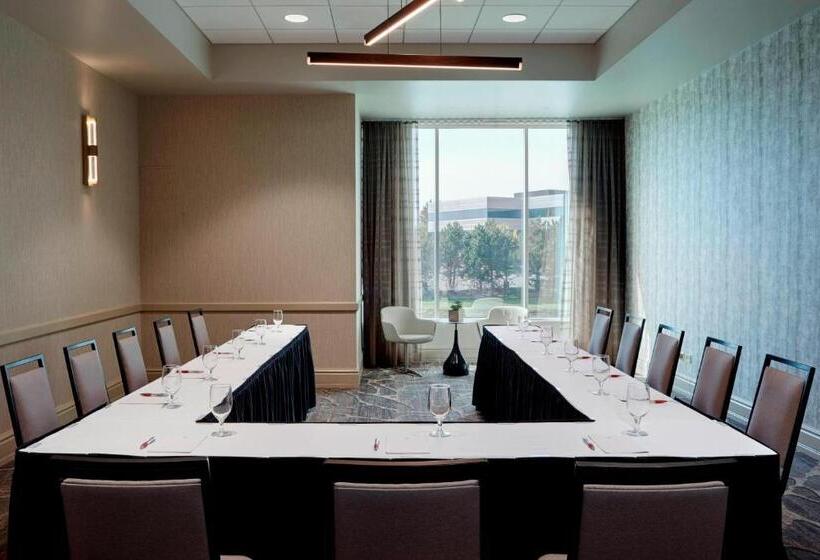 هتل Chicago Marriott Southwest At Burr Ridge