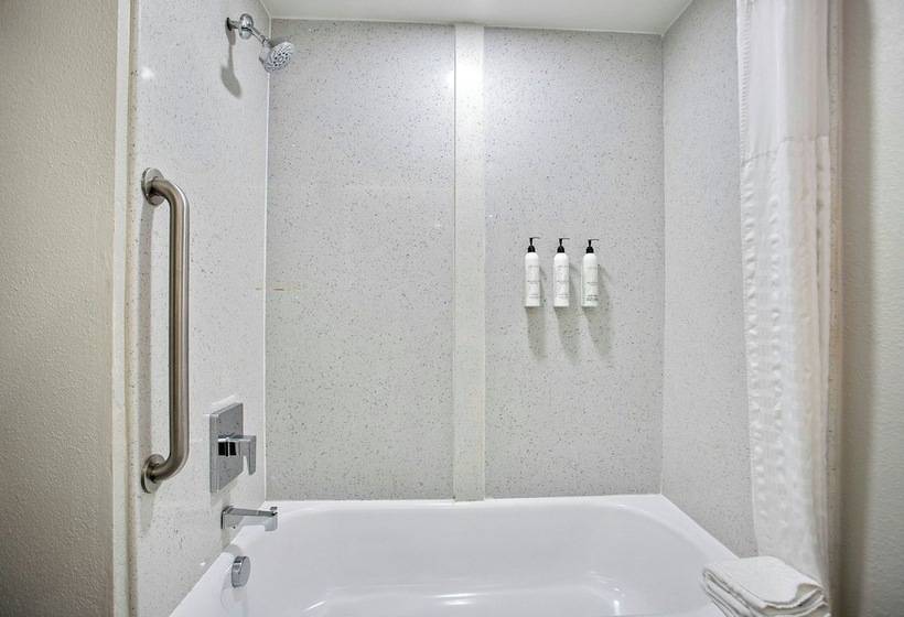 בית מלון כפרי City Express by Marriott Duluth