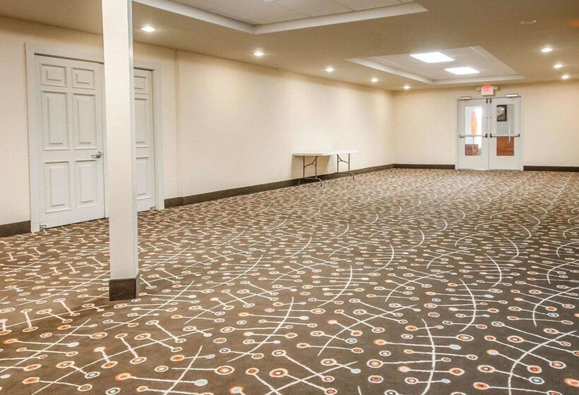 فندق Surestay Plus By Best Western Corydon