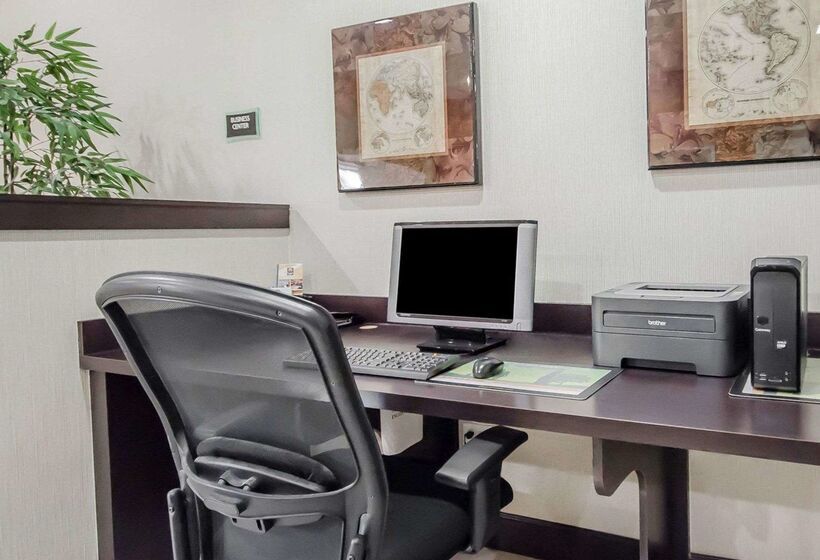 فندق Surestay Plus By Best Western Corydon