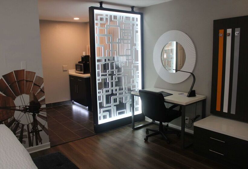 酒店 Clarion Pointe Marshall