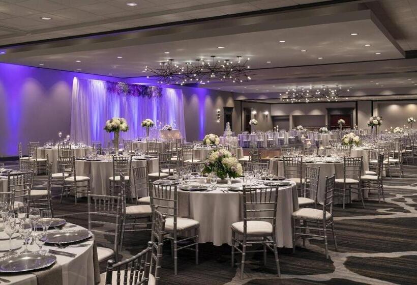 فندق Cleveland Marriott East