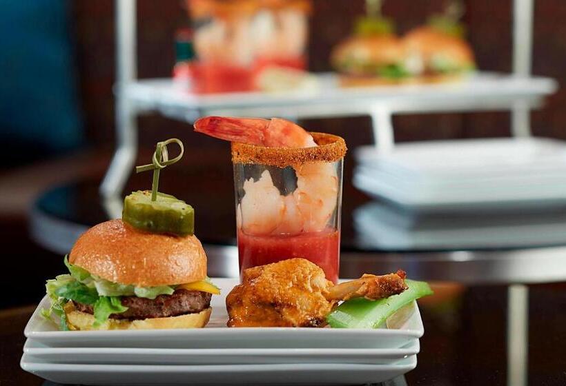 فندق Cleveland Marriott East