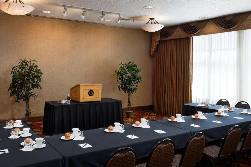 Clubhouse Hotel Sioux Falls