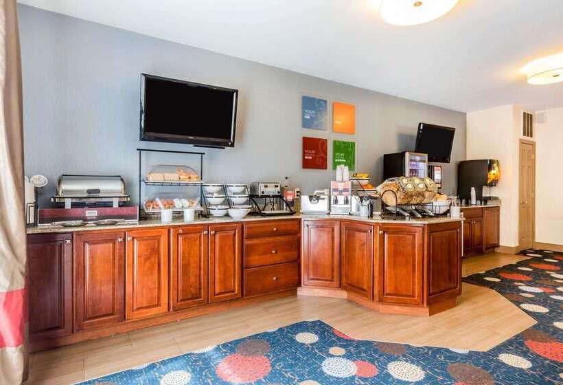 فندق Comfort Inn & Suites