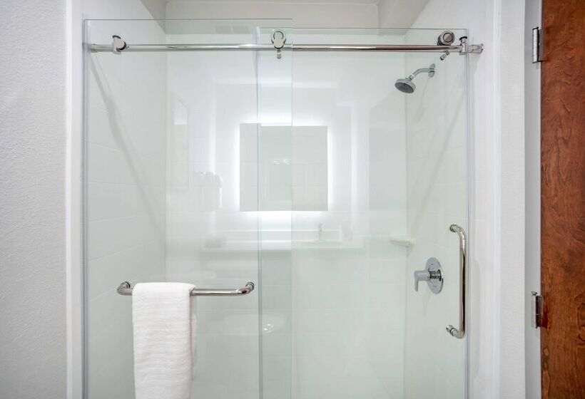 فندق Comfort Inn & Suites