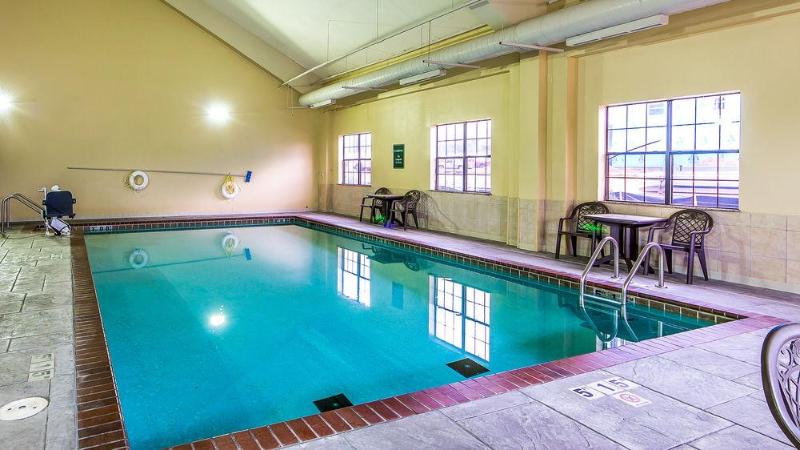 酒店 Comfort Inn & Suites