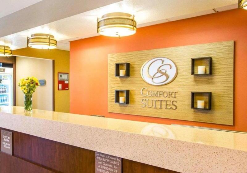 فندق Comfort Suites