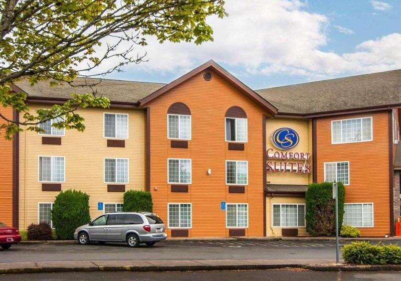 فندق Comfort Suites