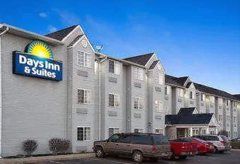 هتل Days Inn & Suites By Wyndham Lafayette In