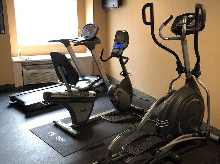 Отель Days Inn & Suites By Wyndham Spokane Airport Airway Heights