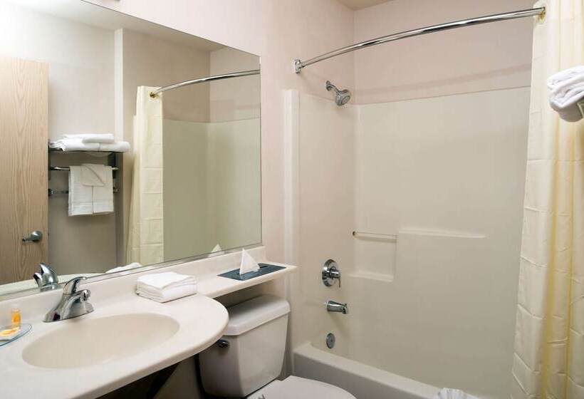 Отель Days Inn & Suites By Wyndham Spokane Airport Airway Heights