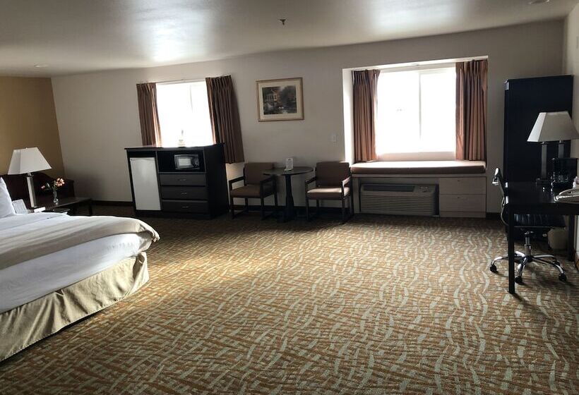 Отель Days Inn & Suites By Wyndham Spokane Airport Airway Heights