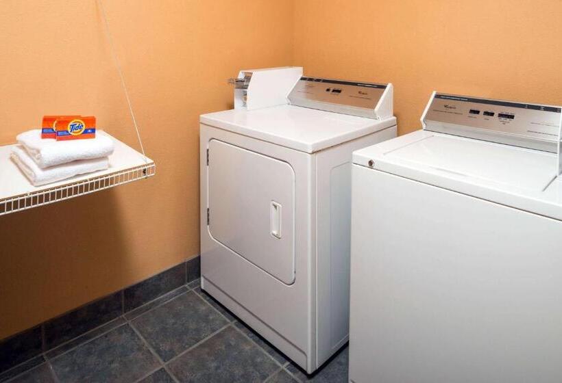 Отель Days Inn & Suites By Wyndham Spokane Airport Airway Heights