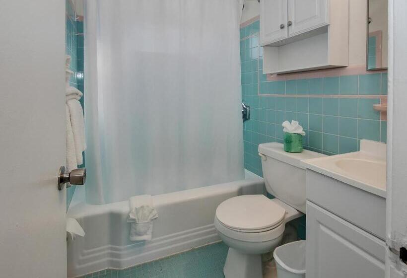 호텔 Daytona Inn And Suites