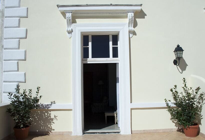 בית מלון כפרי De La Ville