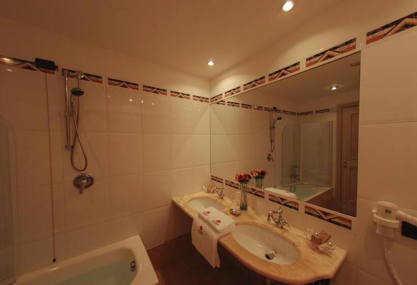 בית מלון כפרי De La Ville