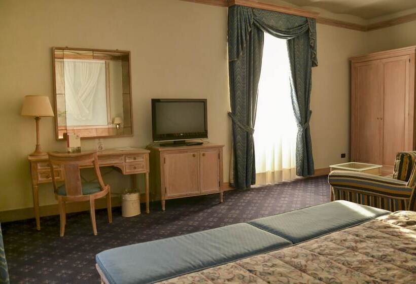 בית מלון כפרי De La Ville