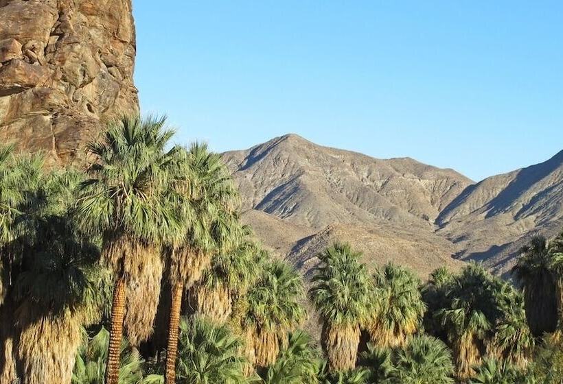 فندق Desert Lodge