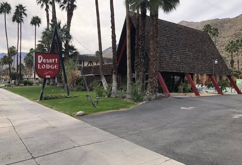 فندق Desert Lodge