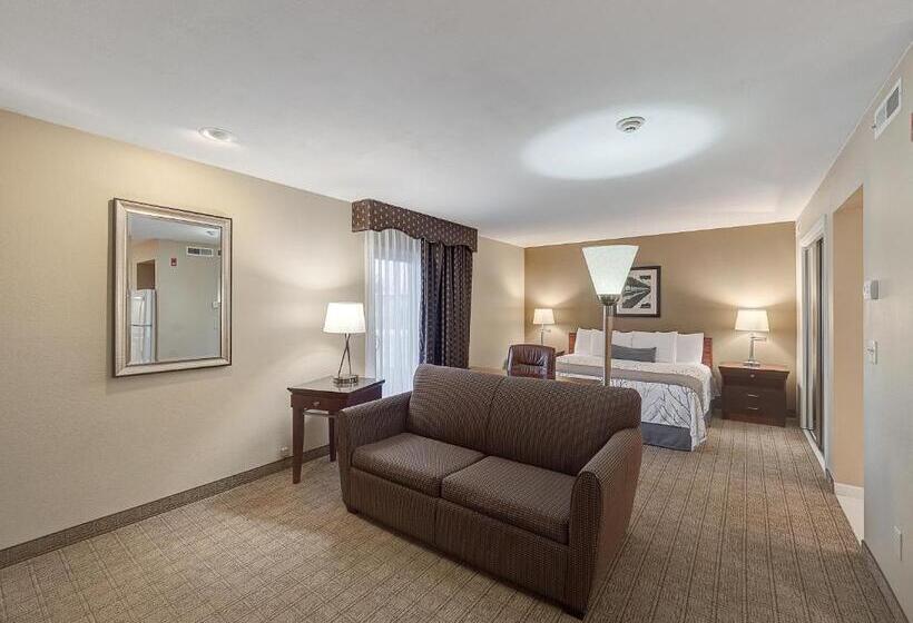 Eastland Suites Extended Stay Hotel & Conference Center Urbana