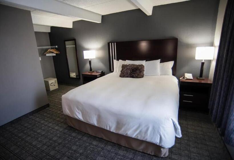 Eastland Suites Extended Stay Hotel & Conference Center Urbana