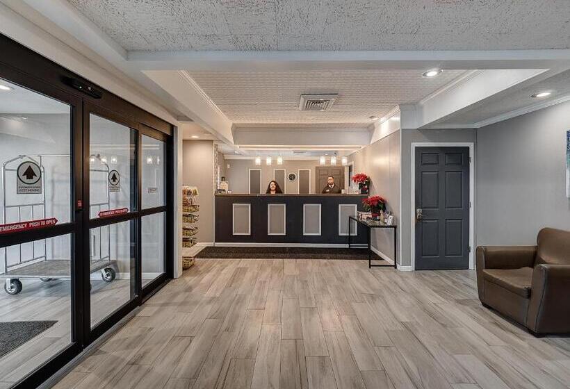 Eastland Suites Extended Stay Hotel & Conference Center Urbana