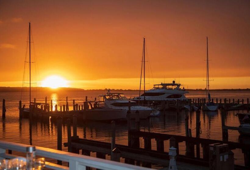 فندق Ehp Resort & Marina