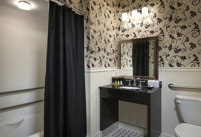 هتل Fairfield Inn & Suites By Marriott Keene Downtown