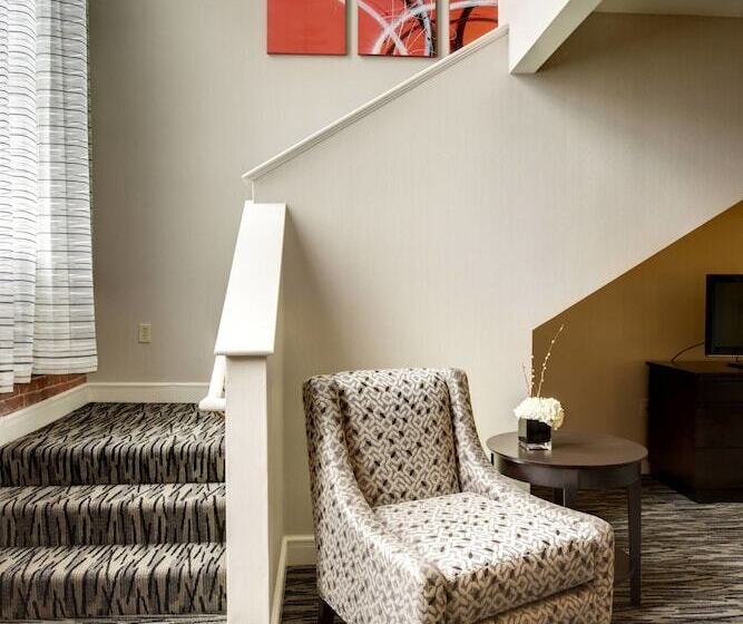 هتل Fairfield Inn & Suites By Marriott Keene Downtown