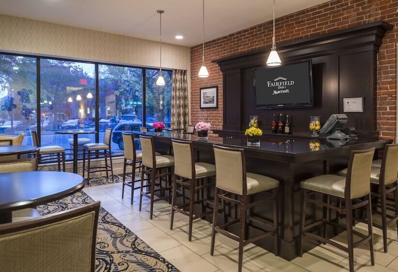 هتل Fairfield Inn & Suites By Marriott Keene Downtown