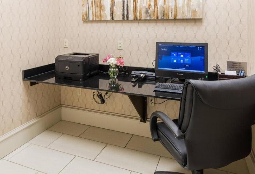 هتل Fairfield Inn & Suites By Marriott Keene Downtown