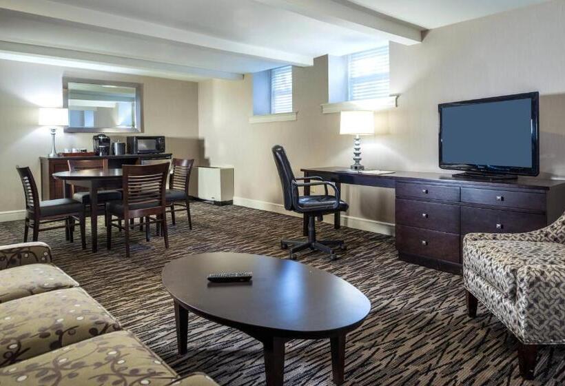 هتل Fairfield Inn & Suites By Marriott Keene Downtown