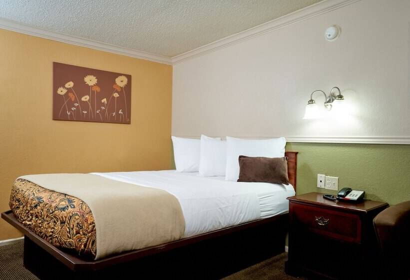 בית מלון כפרי Family Garden Inn & Suites