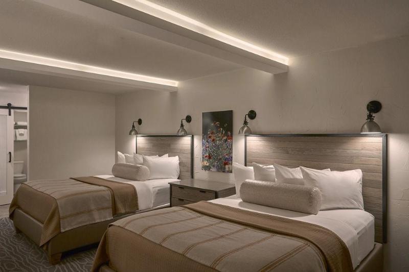 酒店 Fredericksburg Inn And Suites