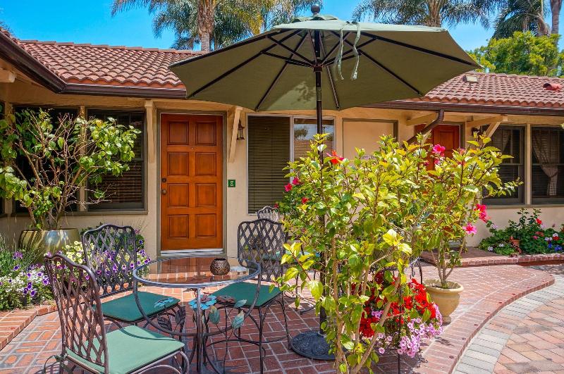 فندق Harbor House Inn