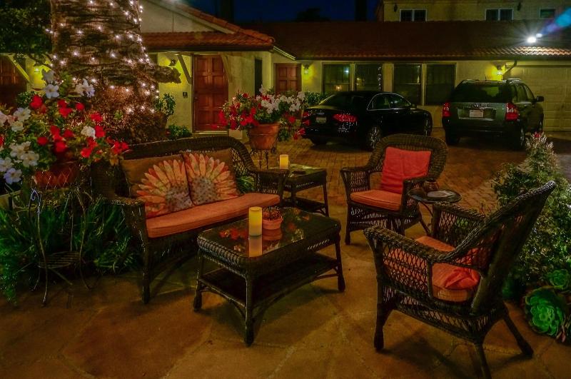 فندق Harbor House Inn