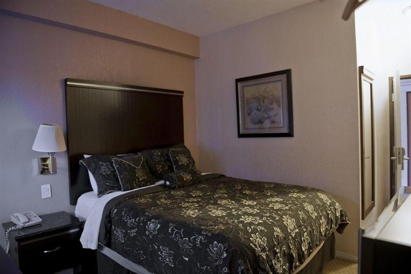 هتل Harborview Inn & Suitesconvention Centerairportgaslampseaworldzoobalboa Park