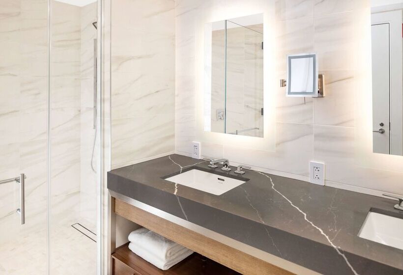 فندق Hilton Club The Quin New York