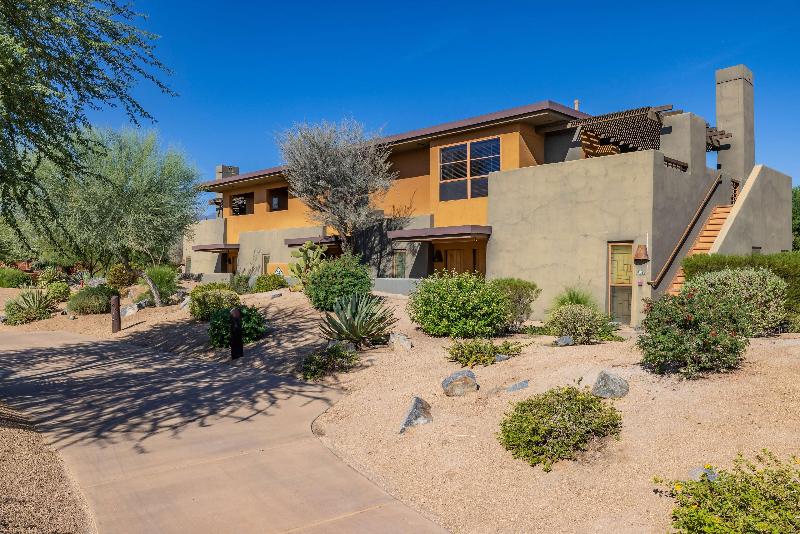 בית מלון כפרי Hilton Grand Vacations Club Palm Desert