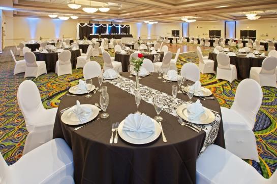 호텔 Holiday Inn Evansville Airport