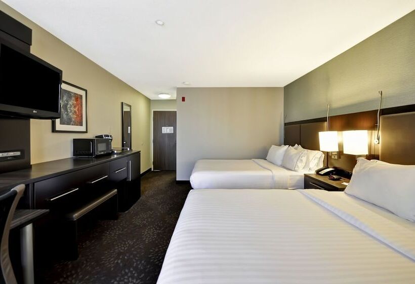 Отель Holiday Inn Express Romulus / Detroit Airport, An Ihg