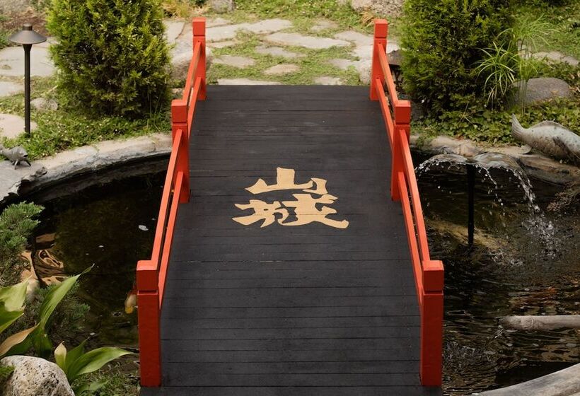 فندق Hollywood Hills