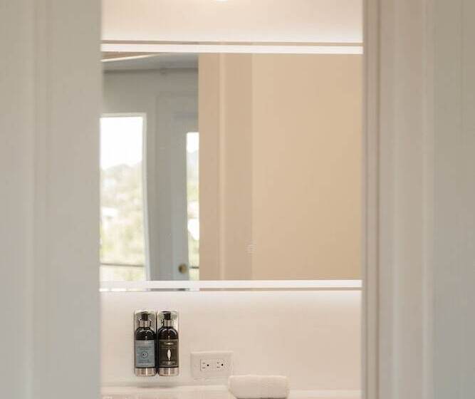 فندق Hollywood Hills