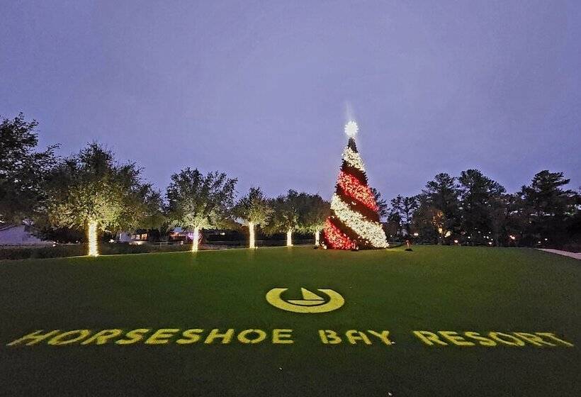 בית מלון כפרי Horseshoe Bay Resort